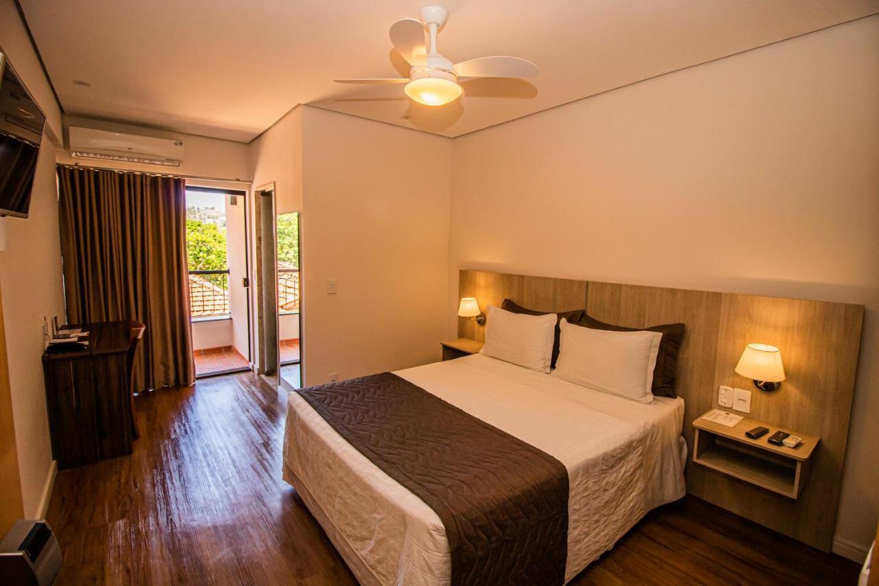 Prado Hotel Ампару Экстерьер фото