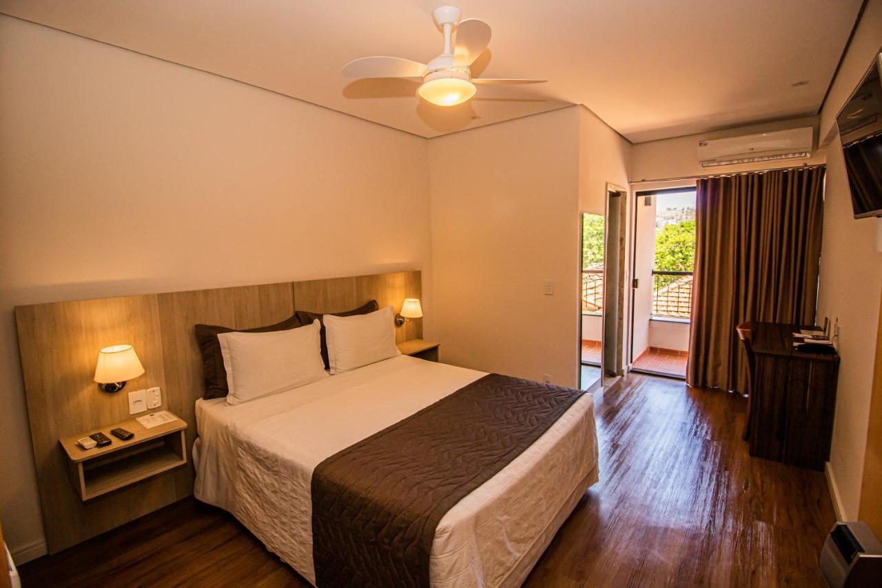 Prado Hotel Ампару Экстерьер фото